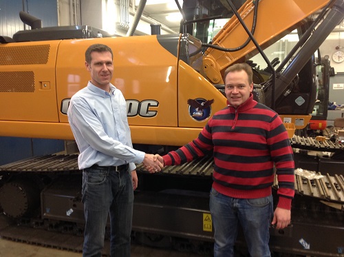 Fintractor Oy is prepared from day one to provide a first class level of sales and service advice and support.  Picture from left to right: Anker Lemvig After Sales manager Case Construction Equipment in Nordics and Timo Hannukainen, After Market Manager, Fintractor Oy.