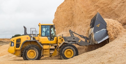 Shaving off time at Canadian sawmill_volvo