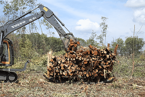 volvo construction equipment Logging on at the equator