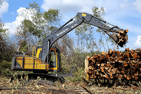 volvo construction machinery Logging on at the equator