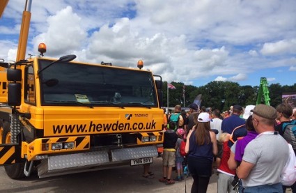 Hewden crane gets ready for Selfie at CarFest North
