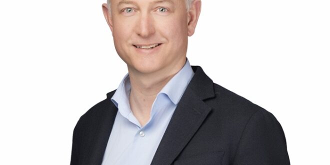 Phil Battle, Divisional Director Volvo CE
