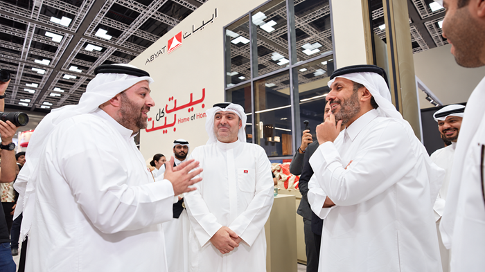 ABYAT Chairman with HE Minister
